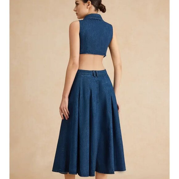 Cutout Waist Slit Hem Sleeveless Denim Dress - Picture 7 of 8
